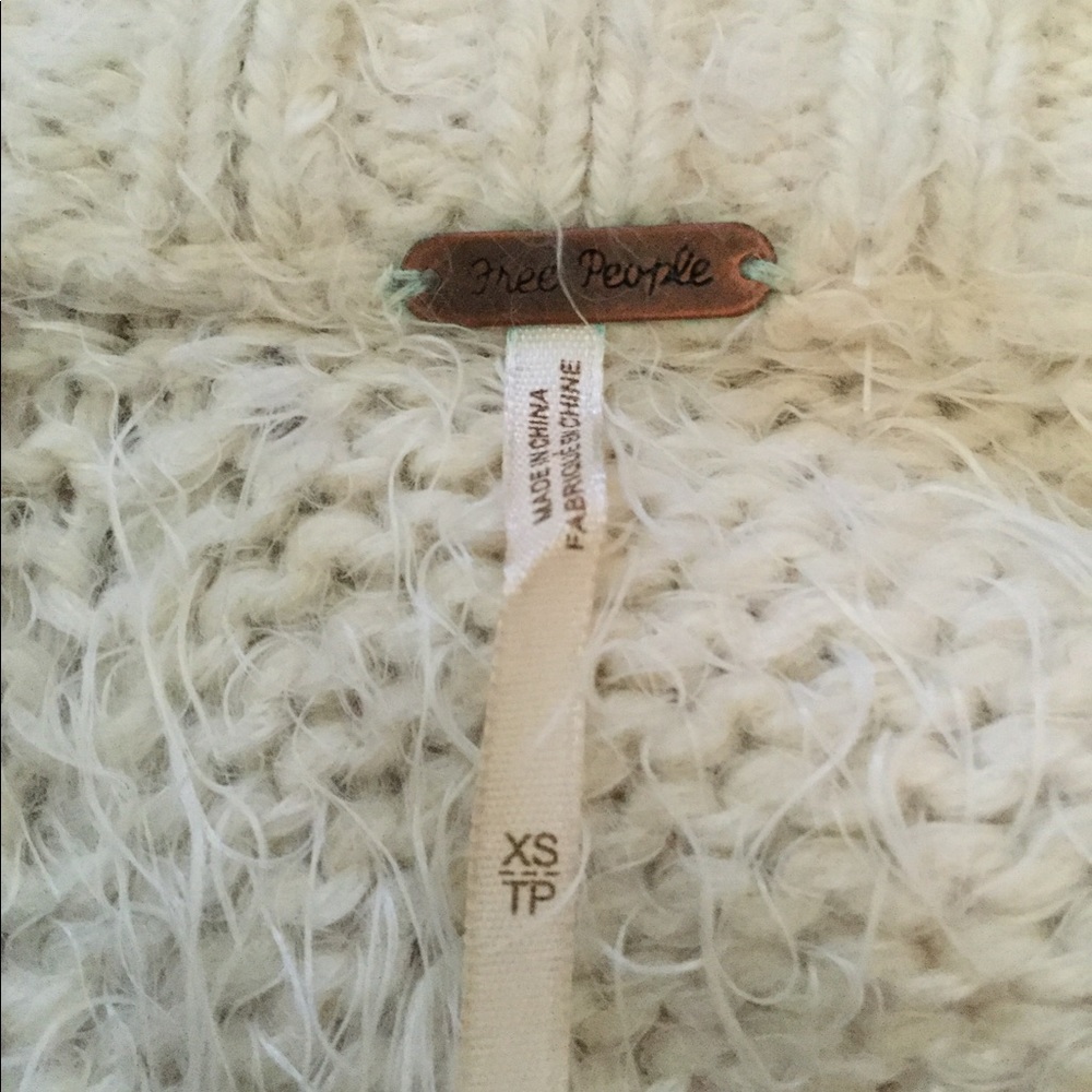 FREE PEOPLE FURRY BOGO CHIC CARDIGAN SWEATER sz XS - Picture 2 of 6